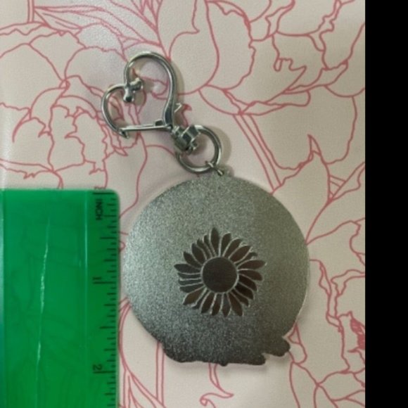 Reylo Clip Keychain - Picture 2 of 2